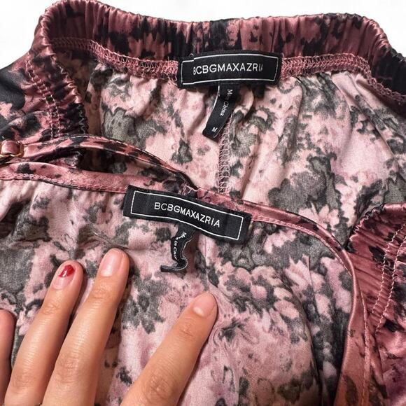 BCBGMaxAzria Pink & Black Floral Lace Satin Pajama Set - Size M - Picture 8 of 9